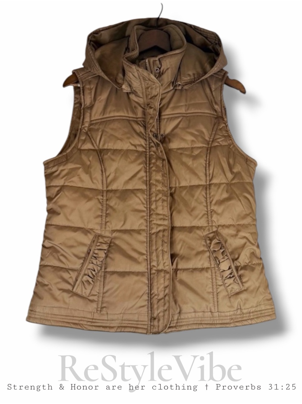 NEW YORK & CO Women’s Size L Vest Puffer Style Gold Removable Hood